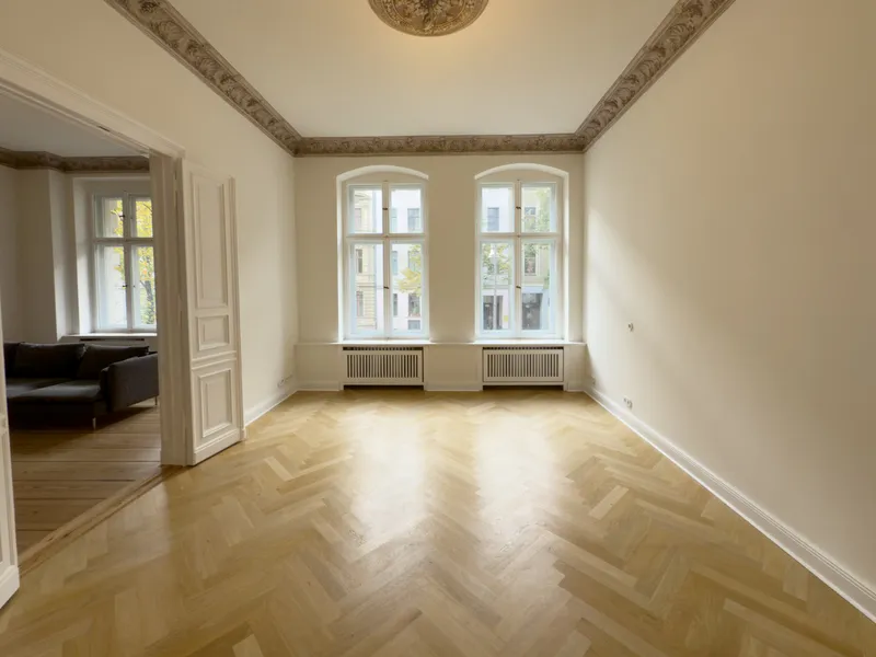 Befristet für 1,5 Jahre: 2-Zimmer-Altbauwohnung mit ca. 88 m² im Riehmers Hofgarten — photo 1